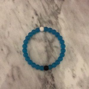Lokai bracket